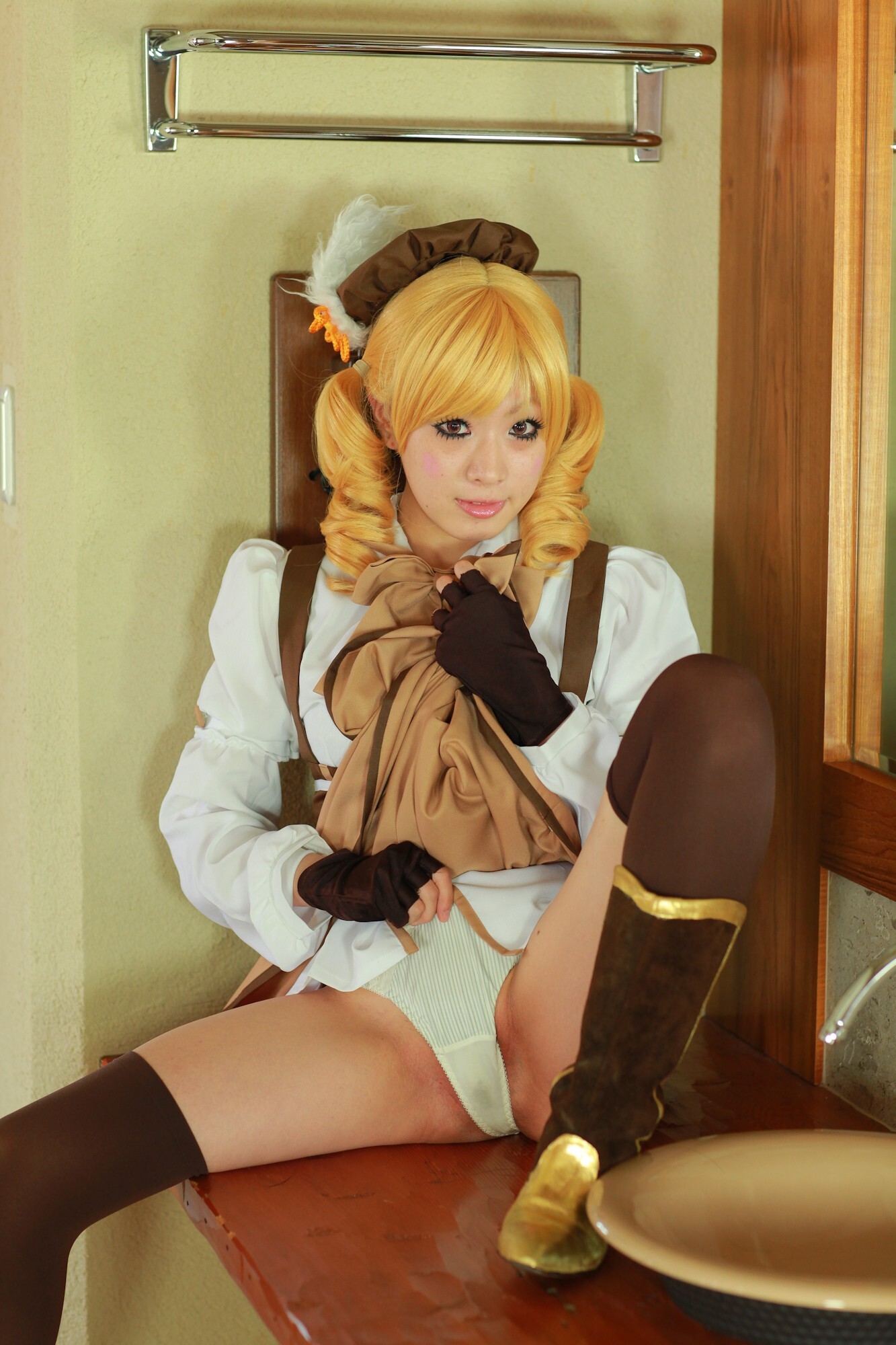 [Cosplay]  Mahou Shoujo Madoka Magika - New Mami Tomoe Hot Cosplay 1